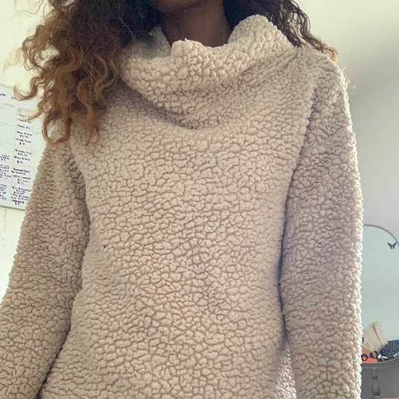 FUZZY SWEATER - Picture 1 of 2
